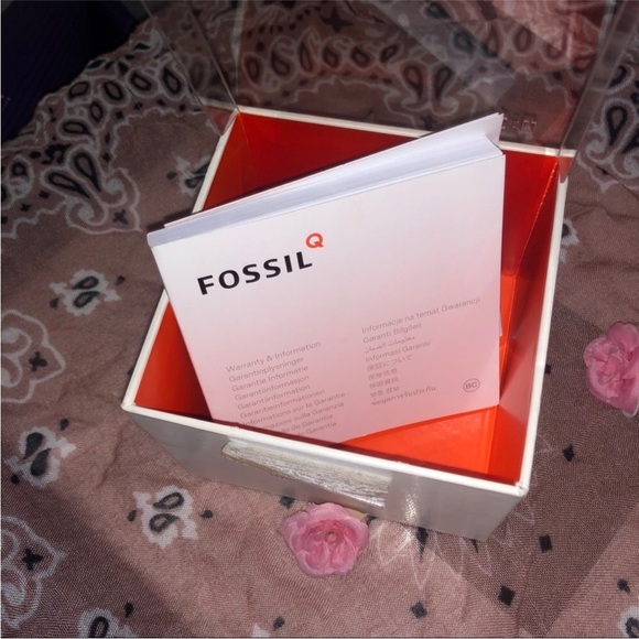 Fossil Annette Leather Watch - Picture 4 of 9